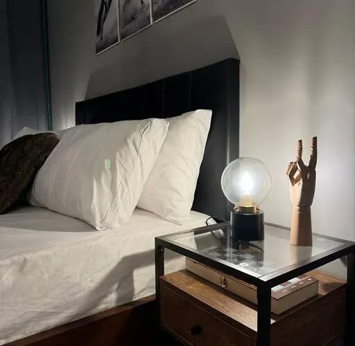 One Uptown Stylish Retro Suite
